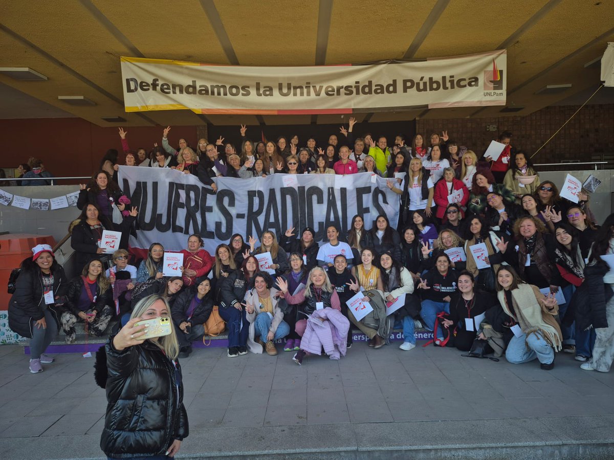 📣 Desde la UCR Mendoza acompañamos y respaldamos el pronunciamiento de nuestras Mujeres Radicales, que rechazan con claridad el documento emitido en el Encuentro Nacional.
🔗 Leé el comunicado completo: ucrmendoza.org.ar/2025/06/23/muj…