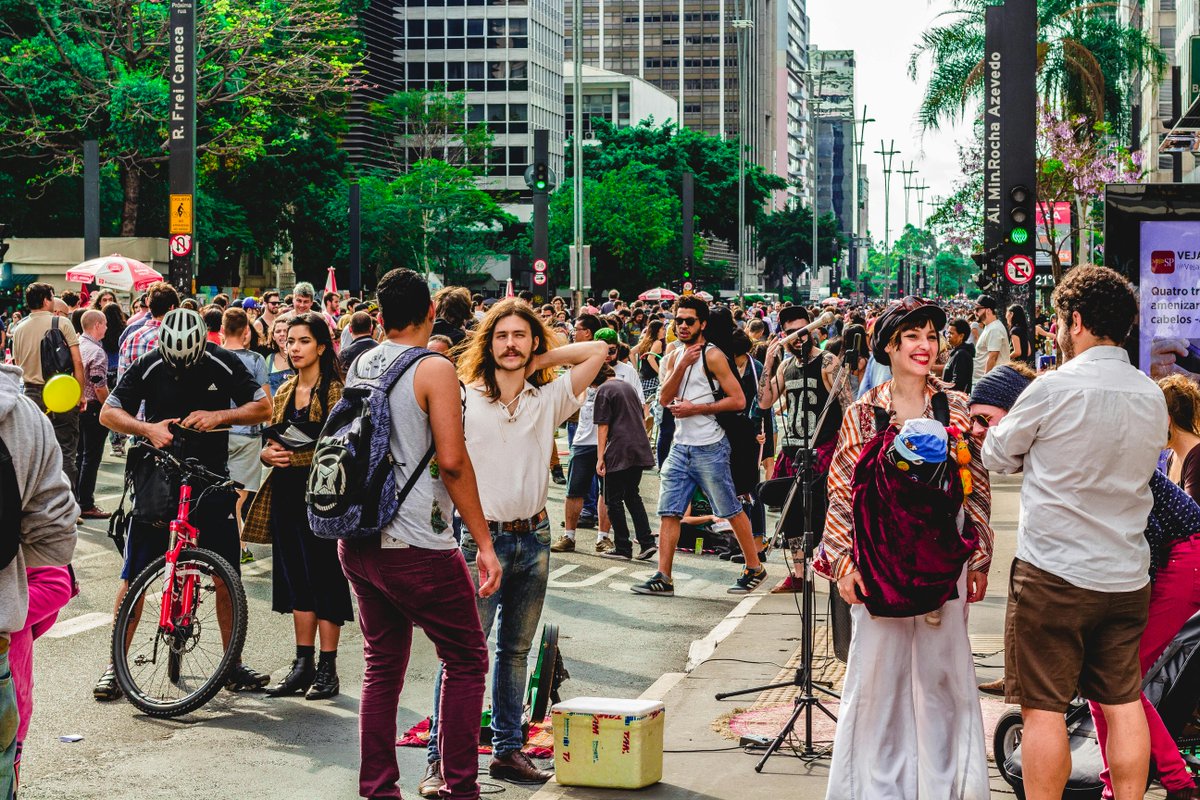 What happens when you lose your wallet? According to the World Happiness Report, most are returned—more than people expect. The takeaway? People are kinder than we think. And knowing that boosts happiness, trust, and the confidence to connect with others.

worldhappiness.report
