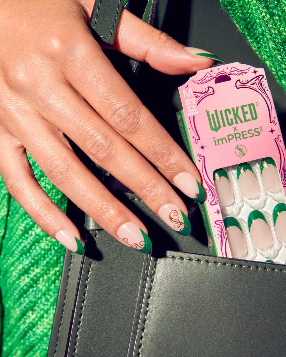 imPRESSBeauty's tweet photo. Green flags only 💅✨ This mani’s got main character energy.

🧲 No Glue Needed – Just press on &amp; go for instant glam
⏱️ Quick &amp; Easy Application
💪 Secure Hold – Lasts up to 10 days
🌿 Comfort Fit – Lightweight feel for all-day comfort
♻️ Vegan &amp; Cruelty-Free https://t.co/VqutJdfruS