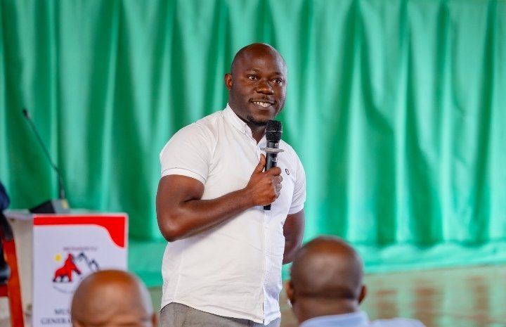 NSENGIMANA64851's tweet photo. Nsengiyumva Richard ni we watorewe kuyobora Musanze FC mu gihe cy’imyaka 5 iri imbere.
Yasimbuye Tuyishimire Placide ‘Trump’ uherutse kwegura ku nshingano ze nk’umuyobozi w’iyi kipe y’Intara y’Amajyaruguru. #MusanzeFC #RwandaFootball https://t.co/75J0qWyO8h