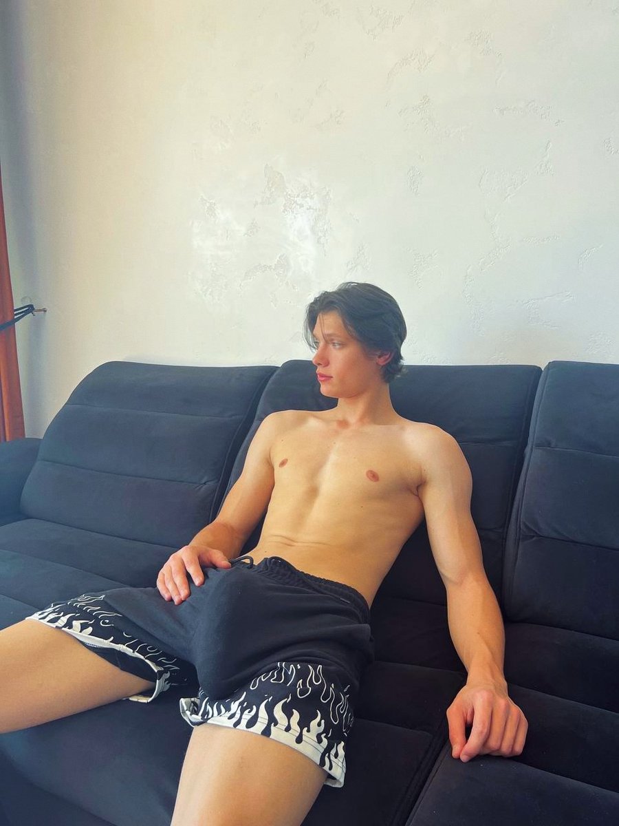 Your_AlphaX's tweet photo. Subscribe to my onlyfans for +18 content for only $1 a week 😍🔞😱 to see my huge on action with many photos and videos🔞😱

https://t.co/z0IHuBxYHV

👅Regular fully uncensored naked content and XXX videos and pics with others on feed👅 https://t.co/W6x57a8bej