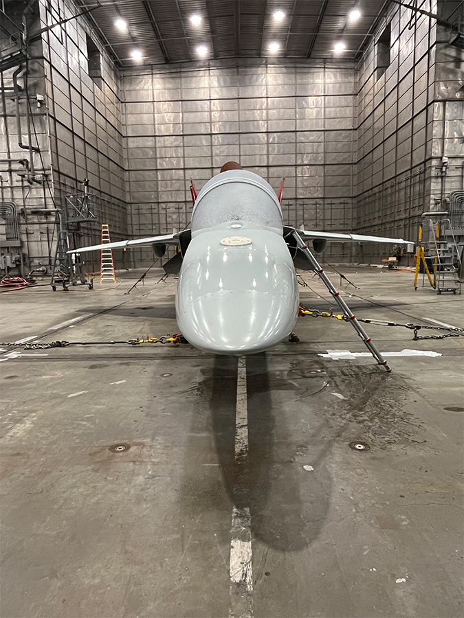 BoeingDefense's tweet image. Just Chillin.’ ❄️
The #T7A Red Hawk just finished anti-fog, frost and ice ground testing with @TeamEglin in the McKinley Climatic Laboratory. The advanced trainer is being subjected to radical environmental conditions to validate its systems in varied climates.