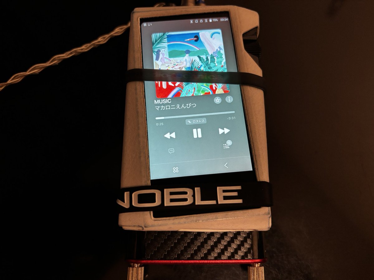 Yv0kviB9's tweet photo. #夜オデ #Astell&amp;Kern #SR35 #うつせみワークス #SOUNDTIGER #CA #Fathom

今日の夜オデ♪♪
まだマカロニのライブのセトリ聴きながら余韻に浸っています😊🎶
最近、マカロニもポルノもRADもファンの人たちが活発に活動してて見てて楽しい！！
俺はロッキンまでとりあえずお預け😅
今は好きな曲聴く🎶 https://t.co/w4GPSo6AZx