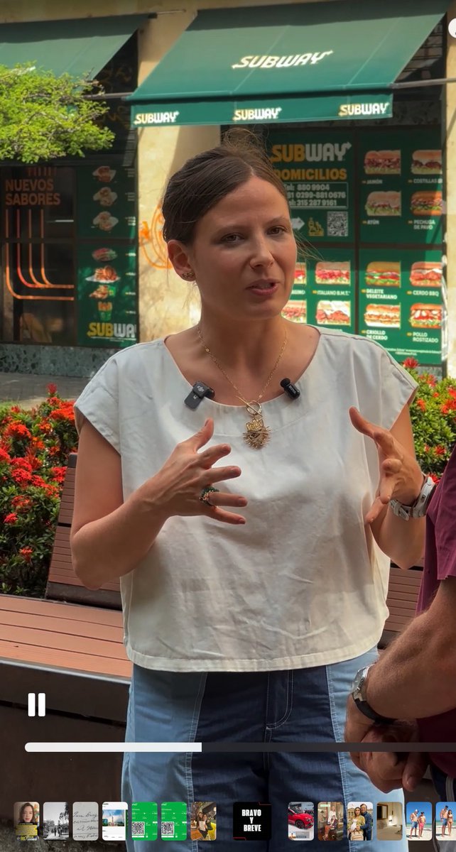 dimartillo's tweet photo. “No estoy desaparecida y muchos caleños me preguntan cuando voy a renunciar para lanzarme a la Alcaldía. les respondo:  falta mucho tiempo y no he concluido mi misión. @DianaRojasCali rompe el silencio, Bravo y Breve con @dimartillo toda la entrevista en https://t.co/tv7UuqIotA https://t.co/ZG4uwwu8w7
