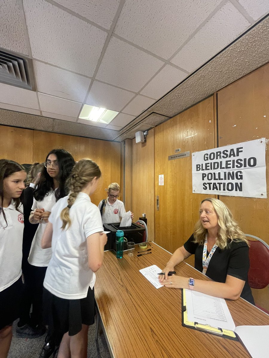 Ms Yarrow tweet media