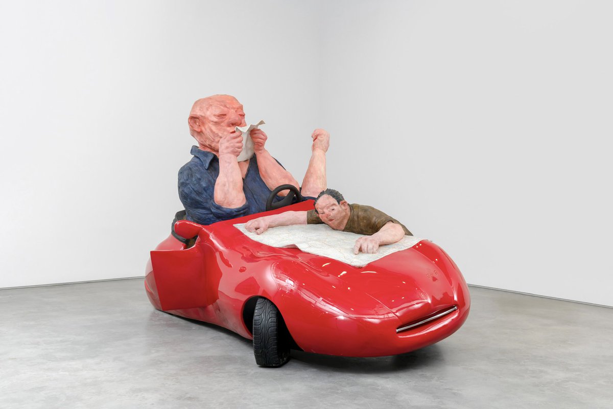 #HaftanınYapıtı

Türkiye’deki sosyokültürel ve politik dönüşümün insanlar üzerindeki etkilerini konu alan Mehmet Güleryüz’ün sanat pratiğine eleştirel bir dil hakimdir. 

1986 yılında yaptığı ve bir “dönem eleştirisi” içeren “Kırmızı Araba” resmi, neredeyse 20 yıl sonra, “Yarış