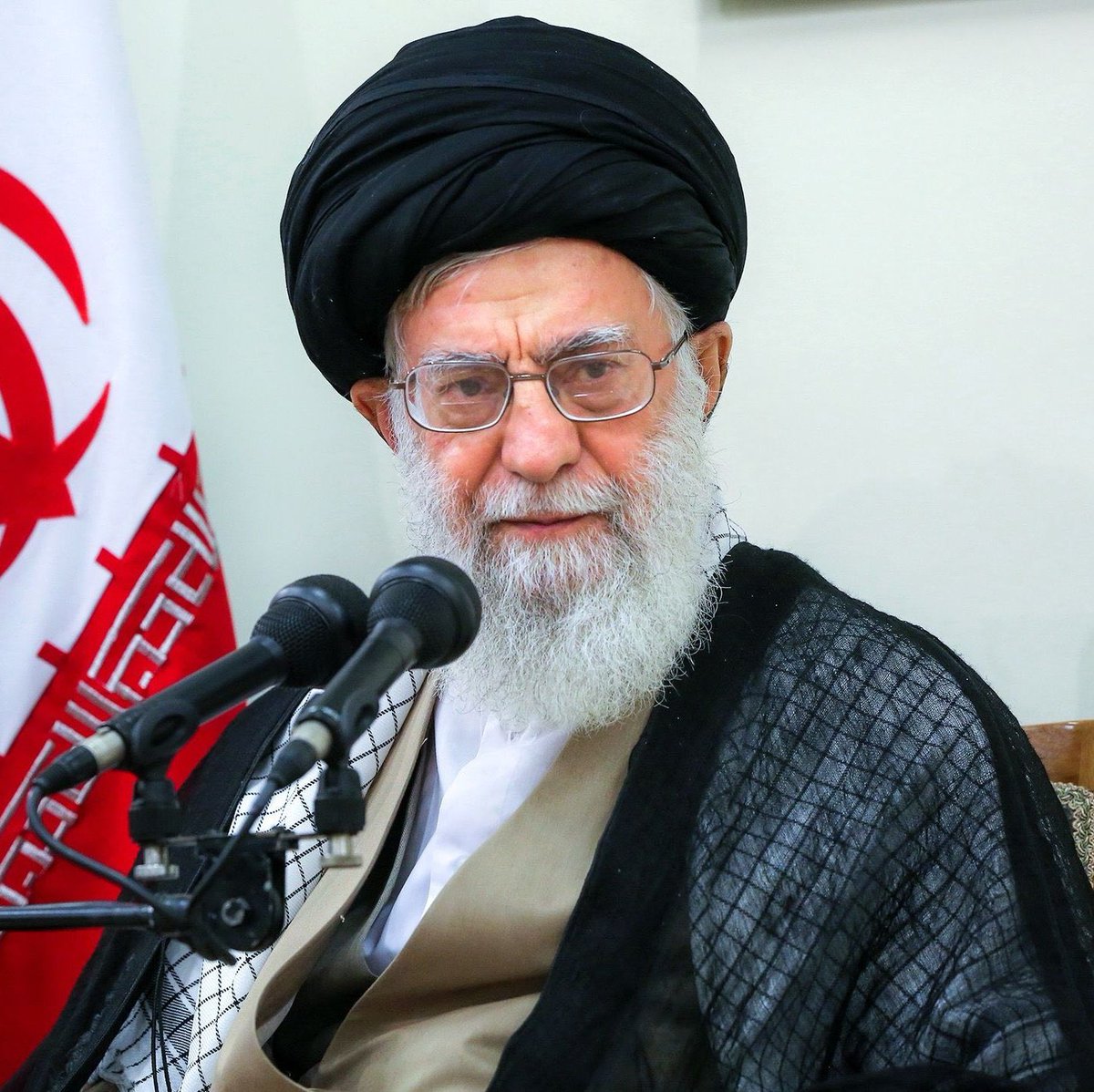 LegitTargets's tweet photo. 🚨🇵🇰🇮🇷 BREAKING: PAKISTAN STANDS WITH IRAN

"Israel launched a FOOLISH ATTACK on IRAN without any provocation." https://t.co/MlqU1r12np
