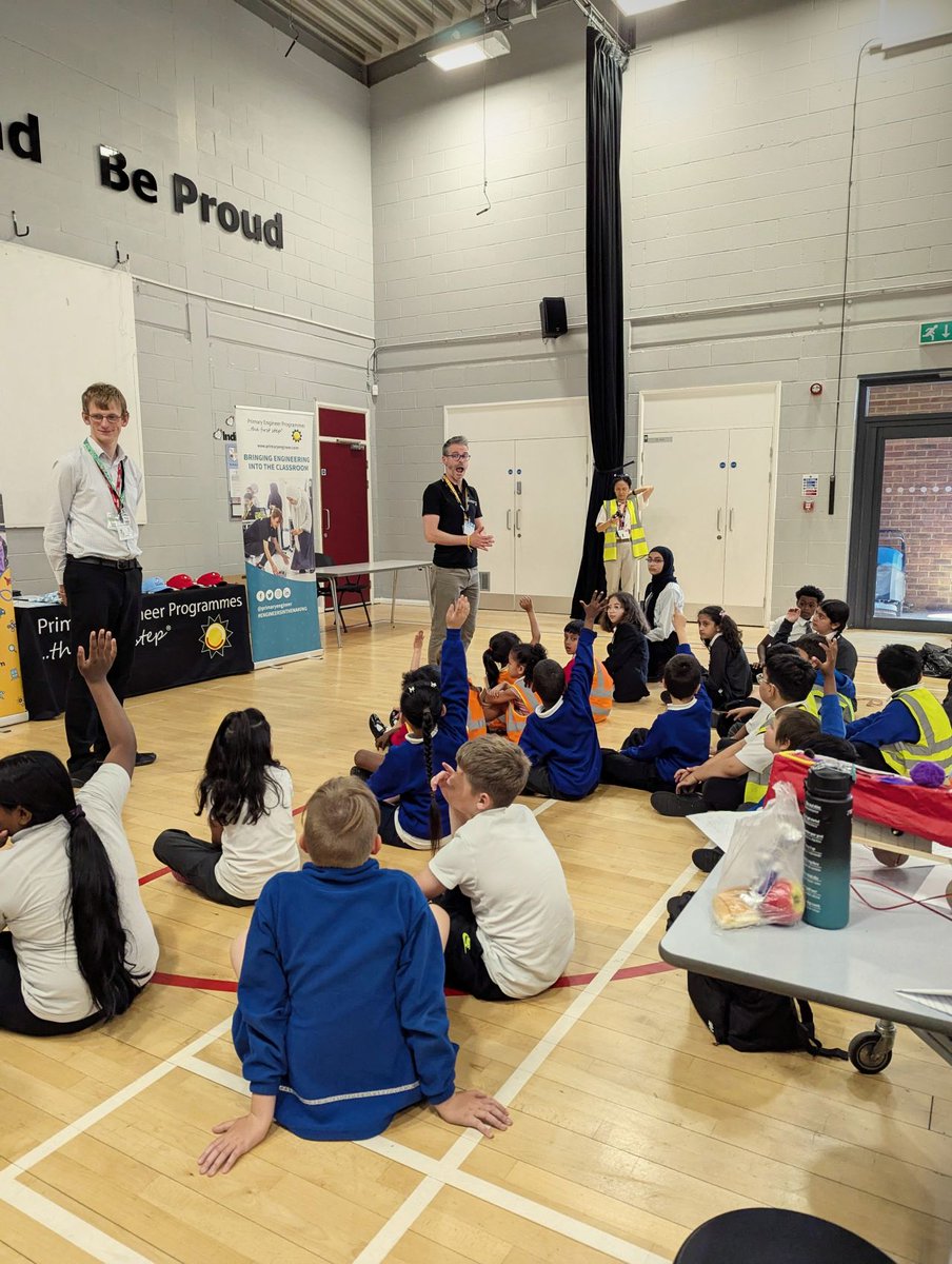 We were joyed to welcome many pupils to our Celebration Event in London with our partner Beacon Rail last week 🚂

Teachers and pupils were both engaged in Primary Engineer Rail Programme, with engineers on hand to interact and judge the builds!

Huge thank you for joining us!
