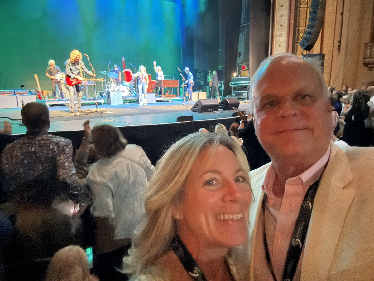 blackpoint_tech's tweet photo. Blackpoint Technology supporting the arts at the @countbasietheatre Summer Gala, honoring our longtime friend Michael Parent. A fantastic evening with a fun crew and an unforgettable performance by the legendary @sherylcrow!  #BlackpointTechnology #CountBasieCenterForTheArts https://t.co/esud92Bx5T