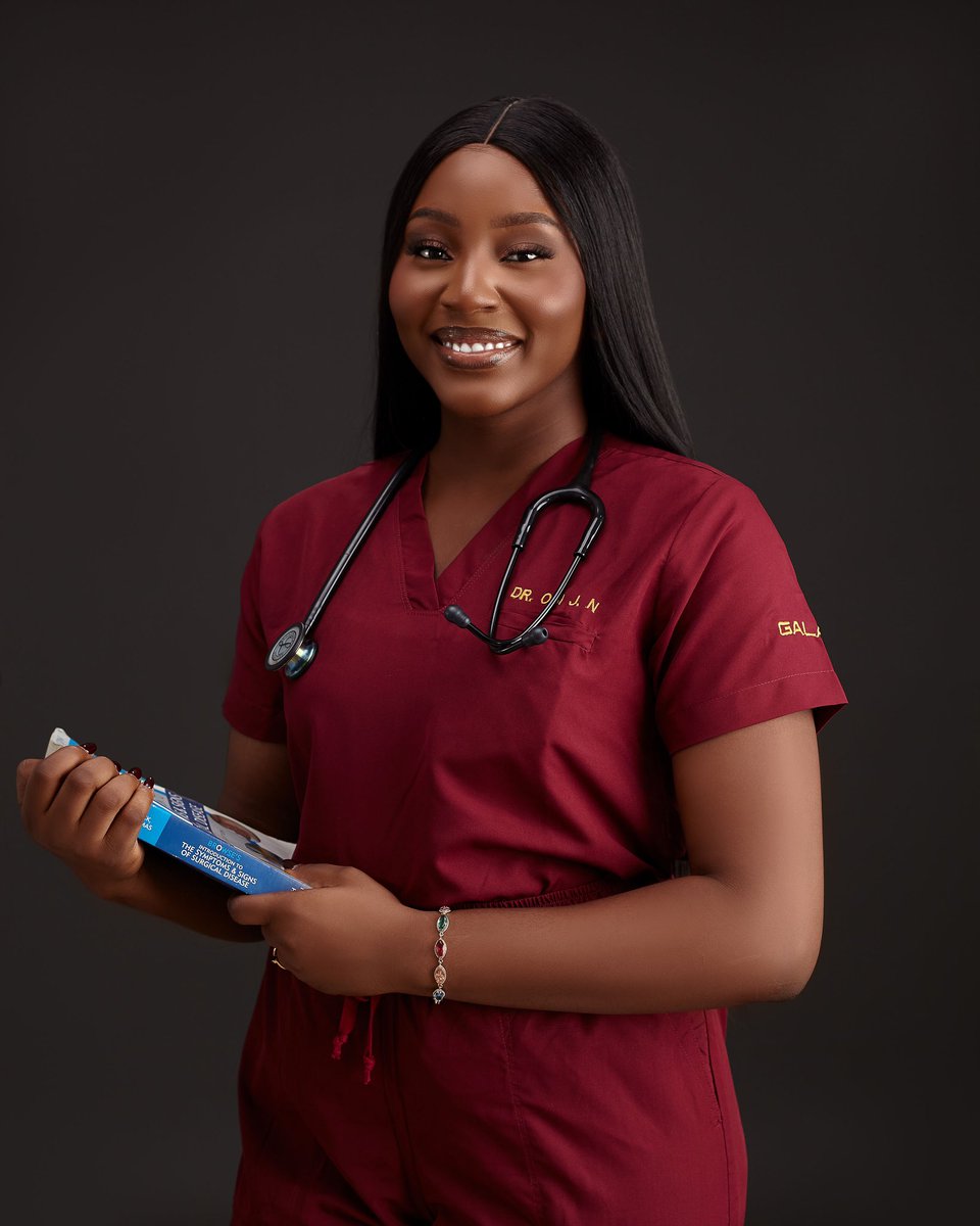Joannk15's tweet photo. Today I swore an oath and it became official😊

Reintroducing Dr. OBI J.N 
(MB;BS Lagos) https://t.co/XG6M2f4qVE