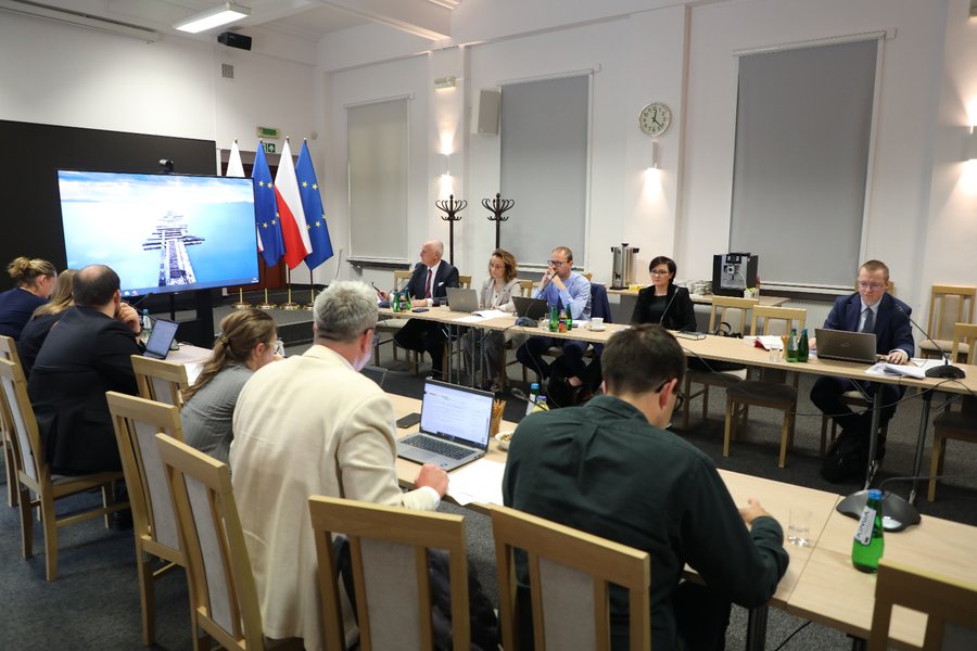 Pacjenci (@portalpacjenci) on Twitter photo W <a href="/MZ_GOV_PL/">Ministerstwo Zdrowia</a> odbyło się 1. spotkanie Zespołu ds. odpowiedzialności zawodowej lekarzy. Na wniosek <a href="/NaczelnaL/">Naczelna Izba Lekarska</a> zmieniono nazwę na:
Zespół ds. rozwiązań prawnych w zakresie odpowiedzialności cywilnej i karnej lekarzy i lekarzy dentystów.
Cel: systemowe zmiany korzystne dla W <a href="/MZ_GOV_PL/">Ministerstwo Zdrowia</a> odbyło się 1. spotkanie Zespołu ds. odpowiedzialności zawodowej lekarzy. Na wniosek <a href="/NaczelnaL/">Naczelna Izba Lekarska</a> zmieniono nazwę na:
Zespół ds. rozwiązań prawnych w zakresie odpowiedzialności cywilnej i karnej lekarzy i lekarzy dentystów.
Cel: systemowe zmiany korzystne dla