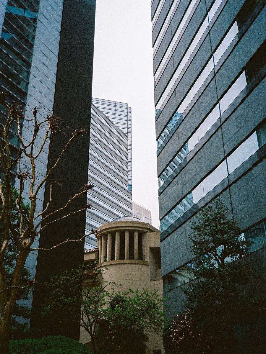 Shj3D's tweet photo. Layers of Cityscape

#espiomini #pentaxuc1 #fujifilm400 https://t.co/a8WjBFWc94