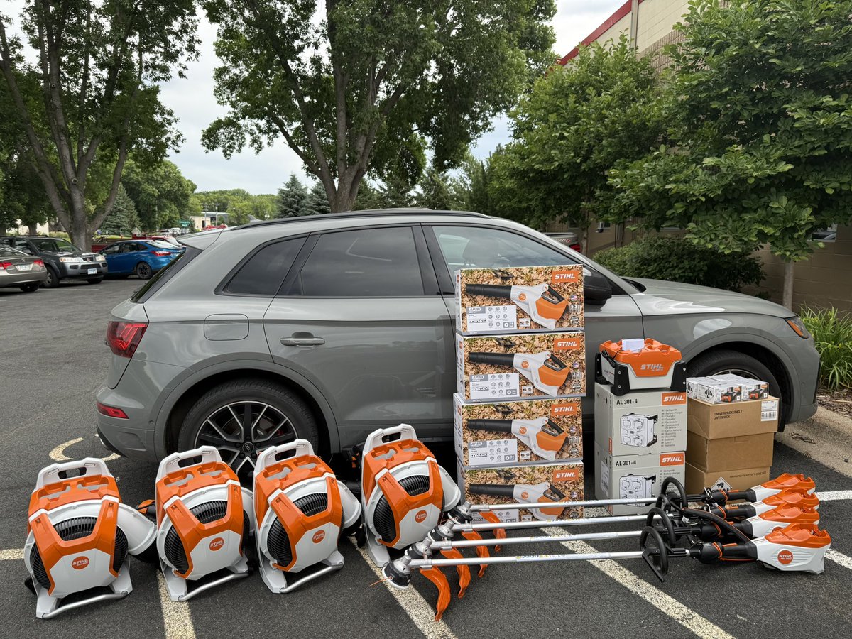 girardredwine's tweet photo. It’s going to be a Magnificent Monday for @MinikahdaTurf.  The only thing that runs on gas in this pic is the #AudiTruck.  Never a doubt it would all fit. Battery powered @STIHLUSA backpack blowers, hand blowers, string trimmers, charging stations…and batteries. #ItsTheFuture https://t.co/mNyZBrzSET