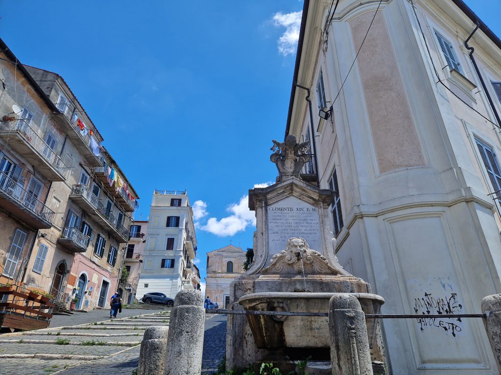 Tv2000.it (@tv2000it) on Twitter photo Con #BorghidItalia alla scoperta di Genzano di Roma, città dell'Infiorata.
Oggi #28giugno ore 12.15 su #TV2000
📺 Canale 28
📡157 Sky
<a href="/MarioPlacidini/">Mario Placidini</a> <a href="/visit_lazio/">Visit Lazio</a> <a href="/Turismoromaweb/">Turismo Roma</a> <a href="/RegioneLazio/">Regione Lazio</a> <a href="/comuni_anci/">comuni_anci</a> <a href="/anci_lazio/">ANCI LAZIO</a> Con #BorghidItalia alla scoperta di Genzano di Roma, città dell'Infiorata.
Oggi #28giugno ore 12.15 su #TV2000
📺 Canale 28
📡157 Sky
<a href="/MarioPlacidini/">Mario Placidini</a> <a href="/visit_lazio/">Visit Lazio</a> <a href="/Turismoromaweb/">Turismo Roma</a> <a href="/RegioneLazio/">Regione Lazio</a> <a href="/comuni_anci/">comuni_anci</a> <a href="/anci_lazio/">ANCI LAZIO</a>