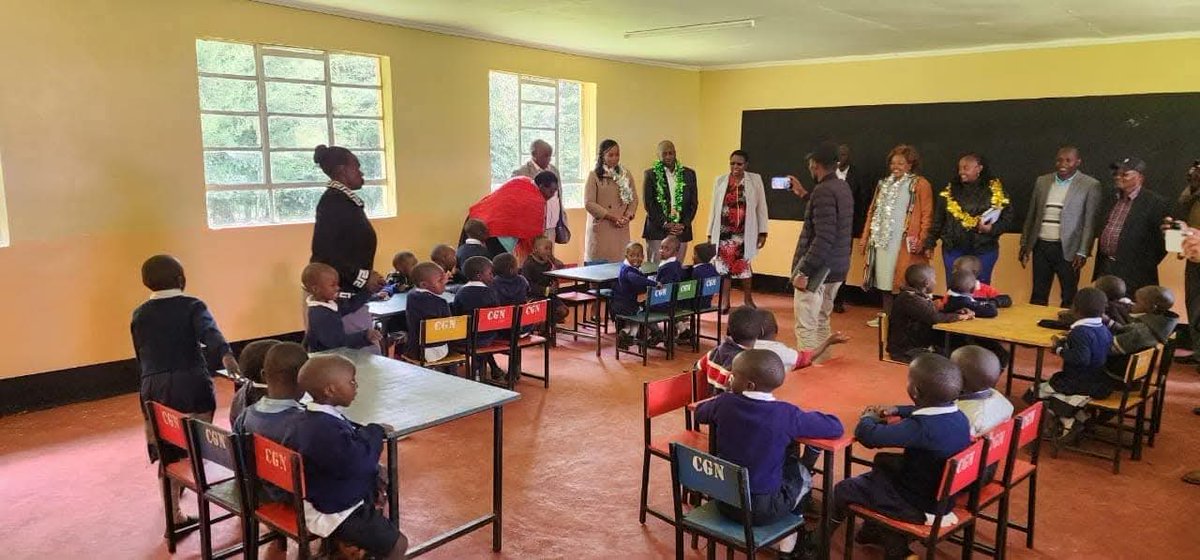 PHIAMAX's tweet image. Gov @susankihika is transforming ECDE in @NakuruCountyGov, modern classrooms, clean toilets, equipped kitchens, books, tablets, and uji for every child.

One ward at a time, dignity in learning is becoming a reality.

#TransformingNakuru #KaziKwaMpango #FocusedOnServiceDelivery