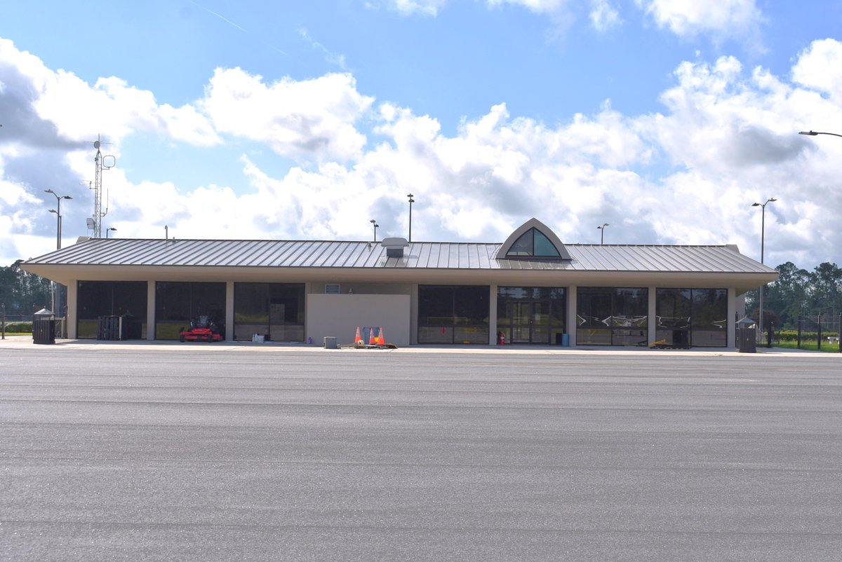 We absolutely ❤️ the renovations taking place at the airport terminal! <a href="/GDOTSW/">Ga Southwest DOT</a> #georgiaairports #ruralairport