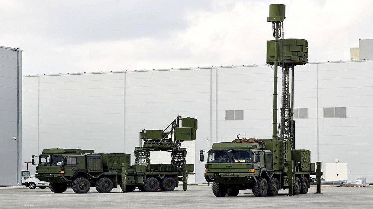 TurkishCentury's tweet image. MUSLIM ARMS ☪️ -- #KORAL #ElectronicWarfare System 🇹🇷