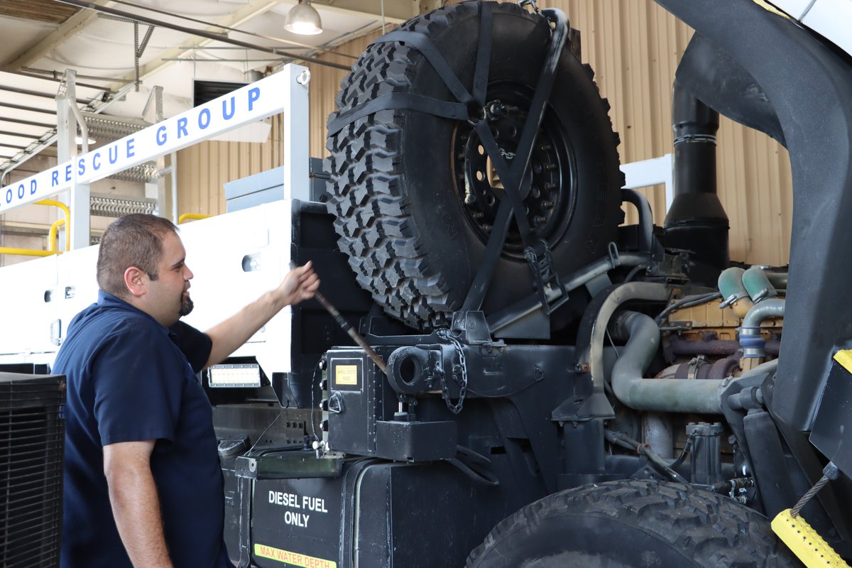 HCUS_TX's tweet photo. Hurricane readiness is a team effort. Our Fleet Services team plays a critical role by maintaining the @HCSOTexas high-water rescue vehicles—ensuring they’re mission-ready at a moment’s notice. #hurricaneseason #fleet #HCUS https://t.co/ZuSqTejrfg