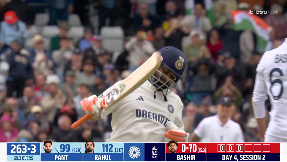 Fantastic knock from Rishabh Pant ❤

-One more WK batsman one more oversea century
-Repeating it Again "RISHABH PANT IS THE GREATEST EVER INDIAN WK BATSMAN TO PLAY TEST ❤"
-This guy should have been captain of Indian test side but someone had good support and ipl stats 😒