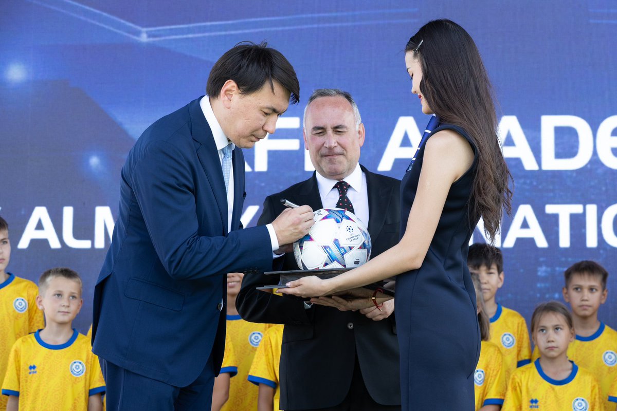 🚧 KFF Academy construction by Almaty International Airport has started in Talgar

A modern football facility meets FIFA standards and fully funded by Almaty International Airport ✈️

⚽️ The academy will offer training, education and accommodation for young talents.

#KFF