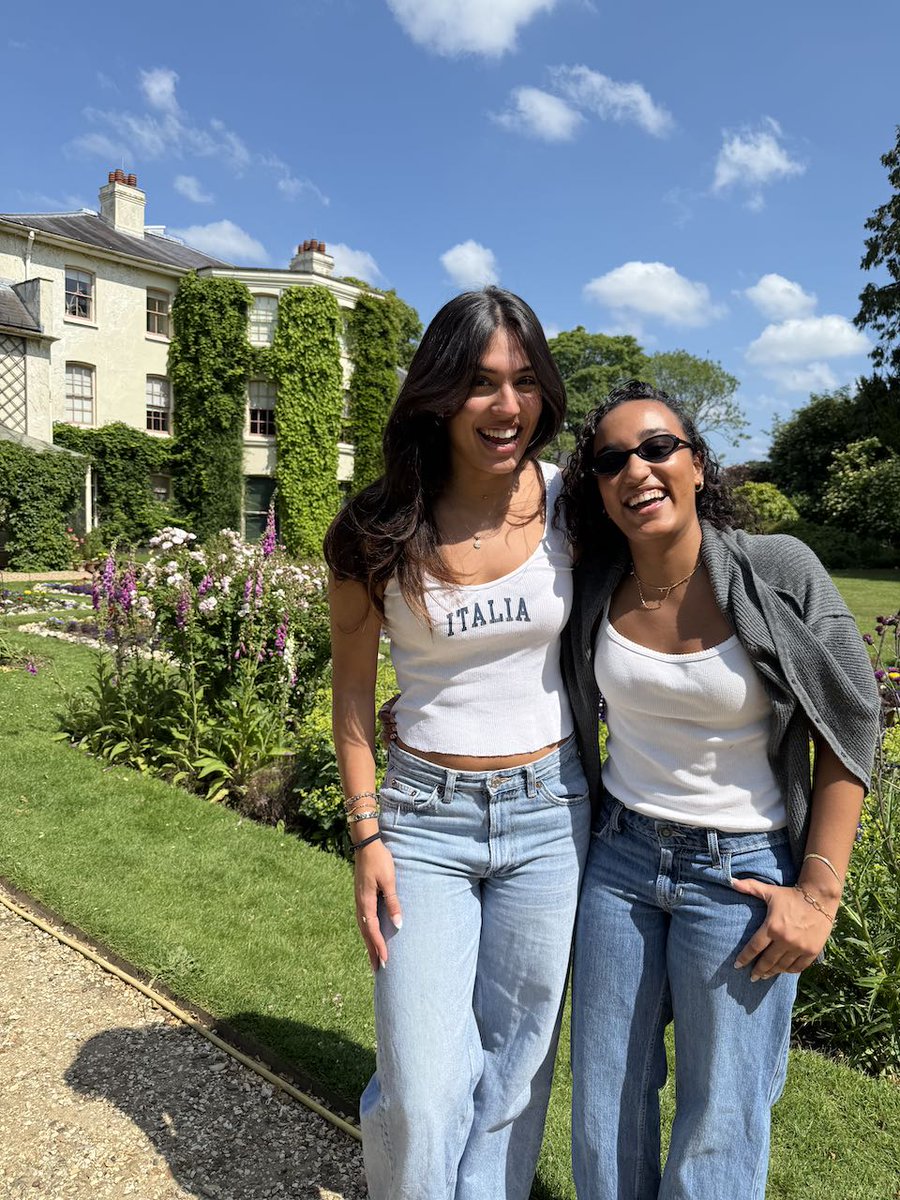 FSU Arts & Sciences (@fsuartssciences) on Twitter photo We're checking back in with <a href="/FloridaState/">Florida State University</a>'s Biology in London Program! Students got a guided tour of Down House, the long-time home of Charles Darwin, from chief gardener Anthony. They learned about the history of the house and numerous experiments Darwin conducted in his own We're checking back in with <a href="/FloridaState/">Florida State University</a>'s Biology in London Program! Students got a guided tour of Down House, the long-time home of Charles Darwin, from chief gardener Anthony. They learned about the history of the house and numerous experiments Darwin conducted in his own