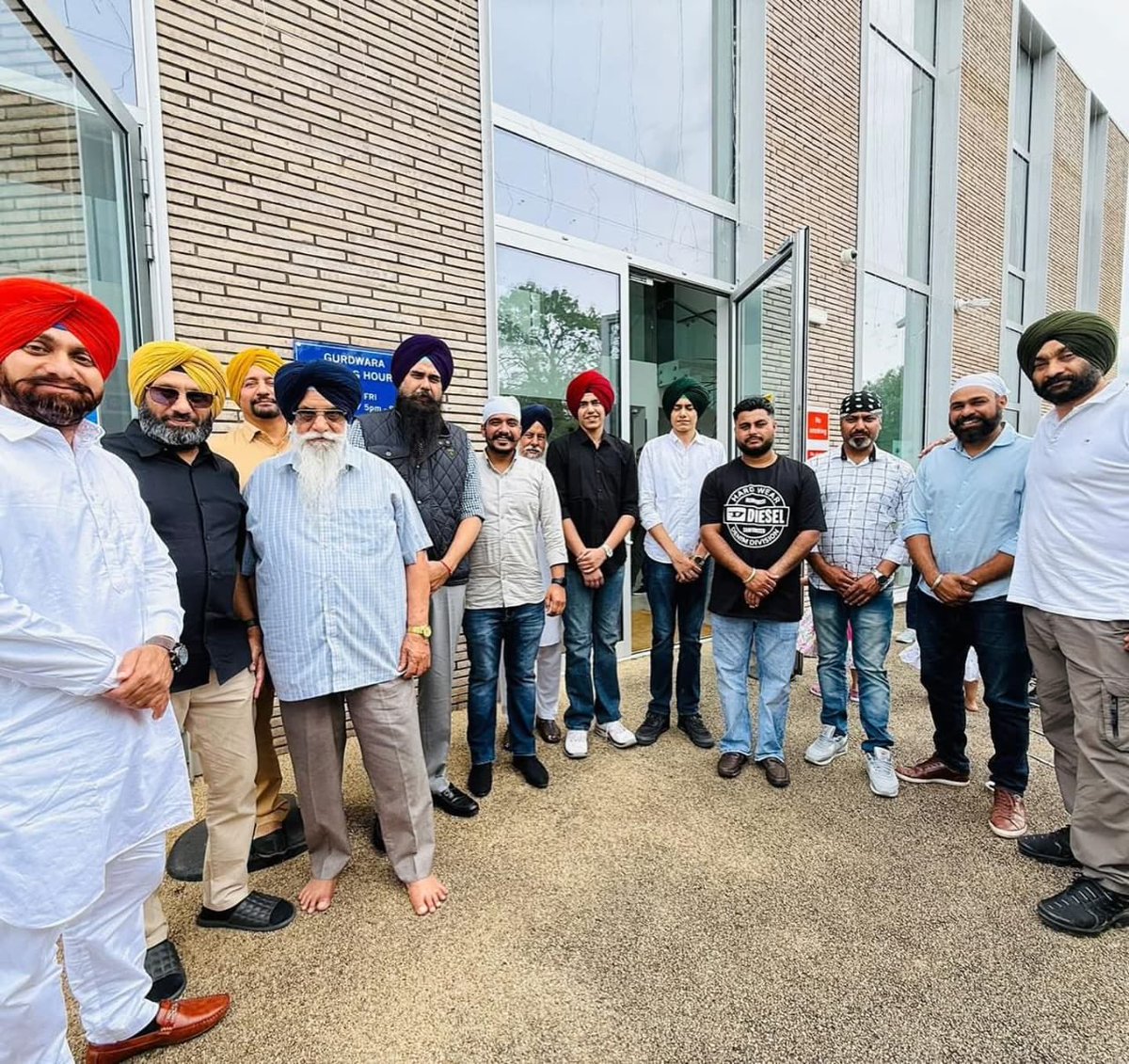 kang_malvinder's tweet image. Humbled to have had the privilege of bowing my head at Gurdwara Sahib in Northampton, England.
It was a heartwarming experience to connect with the sangat from across Punjab and my Lok Sabha constituency, Shri Anandpur Sahib, now settled in England.🙏🏻