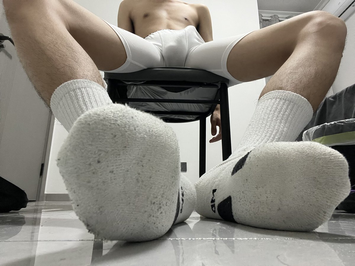 跪累了吗，累了就坐上来吧