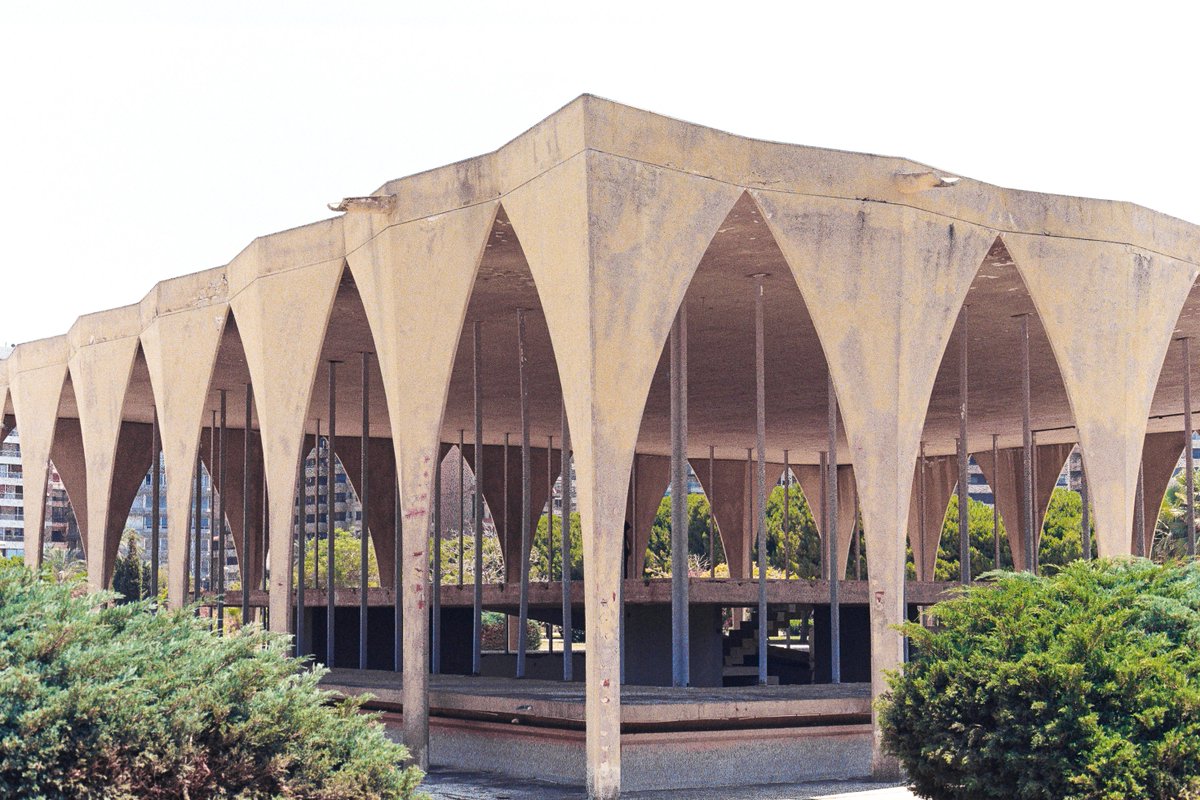 TER99
Rachid Karami International Fair of Tripoli
Oscar Niemeyer
Tripoli, Liban
34°26’14”N 35°49’24”E
1962
sensesatlas.com/niemeyer-tripo…