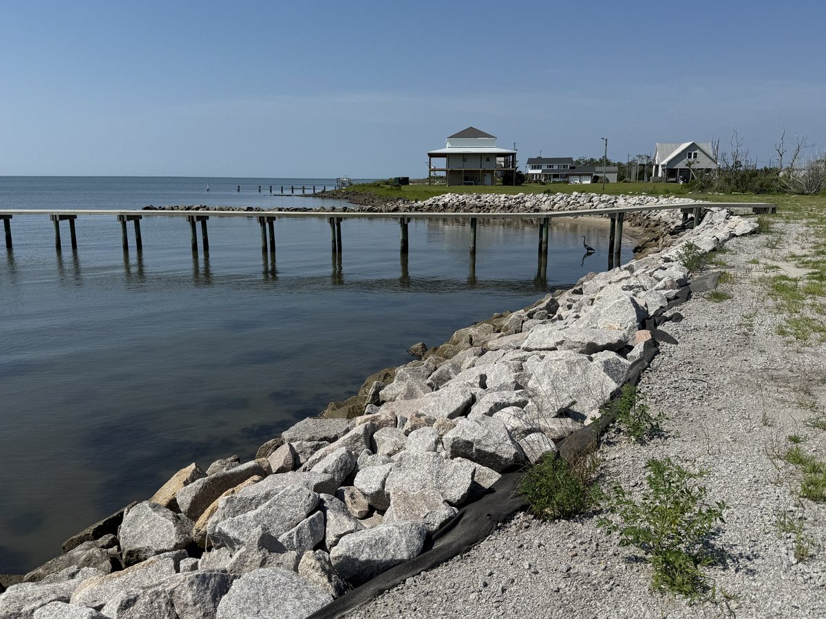 Down East today doing some Front Porch Politics interviews for a future show.

Looks great but boy is it hot here too!