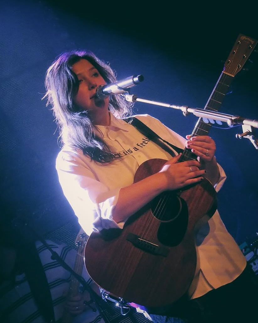 TeamLucyDacus's tweet image. Recap of Lucy’s last few shows of the #ForeverIsAFeelingTour if you missed it ♾️
credit:
isla_mackie (ig)
1inn344 (ig)
dermusikfreak (ig)
snappyteeeth (ig)