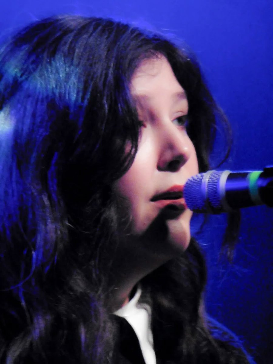 TeamLucyDacus's tweet image. Recap of Lucy’s last few shows of the #ForeverIsAFeelingTour if you missed it ♾️
credit:
isla_mackie (ig)
1inn344 (ig)
dermusikfreak (ig)
snappyteeeth (ig)