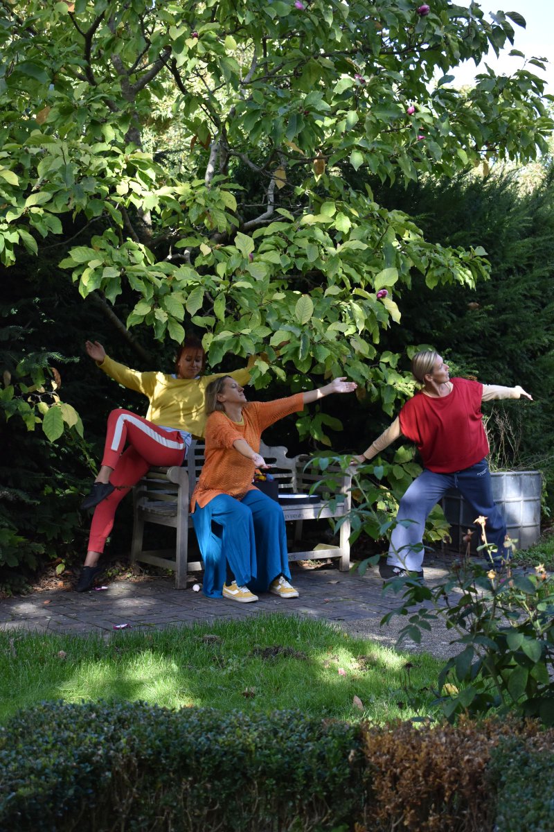 🎶 Local to Royston? Get moving and socialising at our adult dance workshops, for all abilities! 

👉 Heritage Hall, Royston Town Hall, SG8 7DA
👉 Mondays, 10:30am – 11:45am

Book your place: beee-creative-cio.uk/events/regular…  

📸 Tia Washington

#royston #roystonherts #hertfordshire