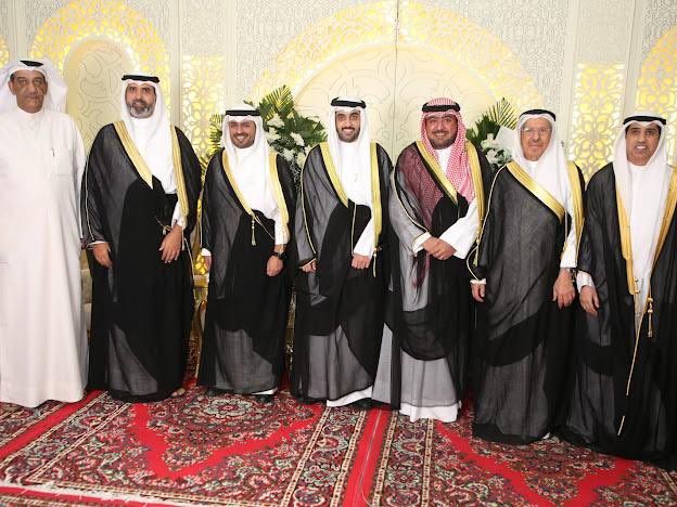 حضور الشيخ ثامر العلي الصباح والشيخ صباح البدر الصباح. والشيخ علي ألفواز الصباح المعرس محمد بدر  وملوح الحربي وبدر الحربي وخضر الحربي.