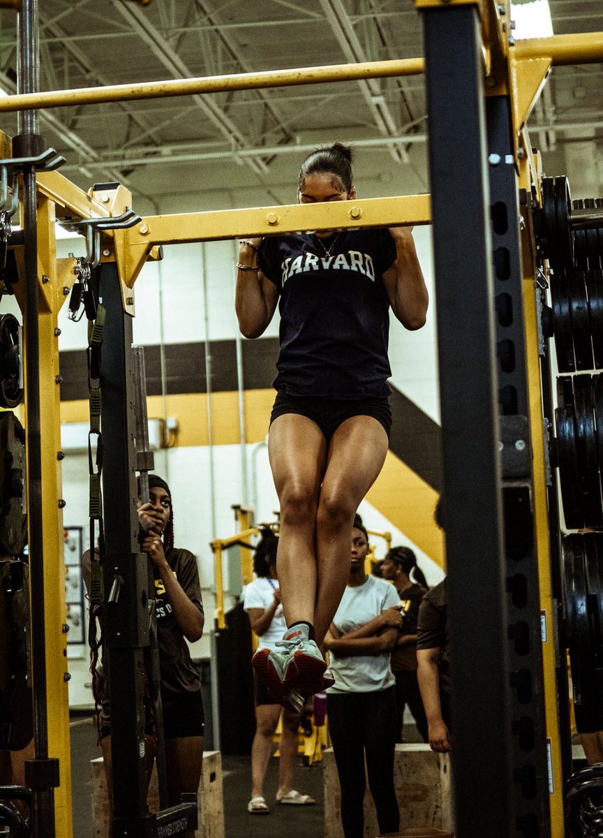 ArcFitPerform's tweet photo. Our Lady Arcs are ready to attack Week 3 of Summer Training!! Trust The Process #GoArcs ⚡️💪🏽 #HonorTheArc ⚡️⚡️⚡️ https://t.co/aDqcrkqkJE