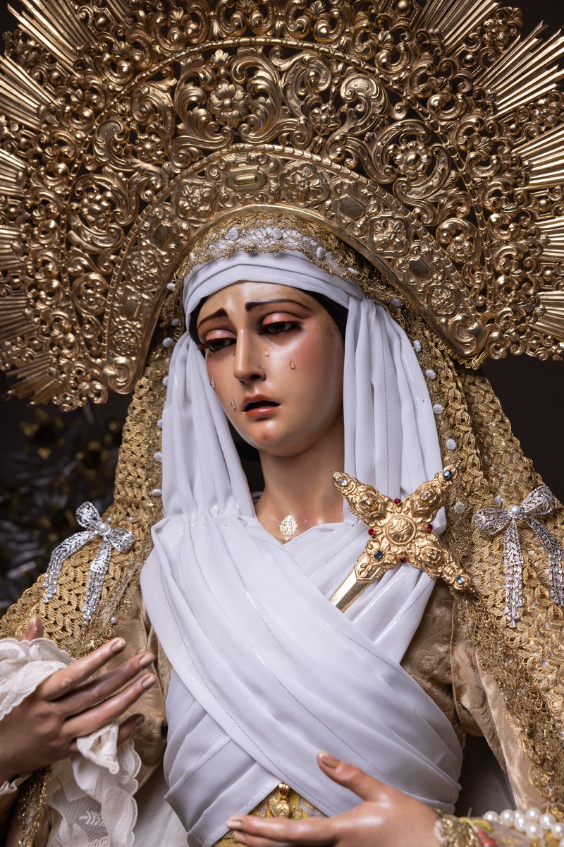📸 Santa María del Monte Calvario se presenta ataviada para el Tiempo Ordinario. #CofradíasMLG

"Nunca se ha oído decir que ninguno de los que han acudido a tu protección, implorado tu auxilio o buscado tu intercesión haya sido abandonado."
