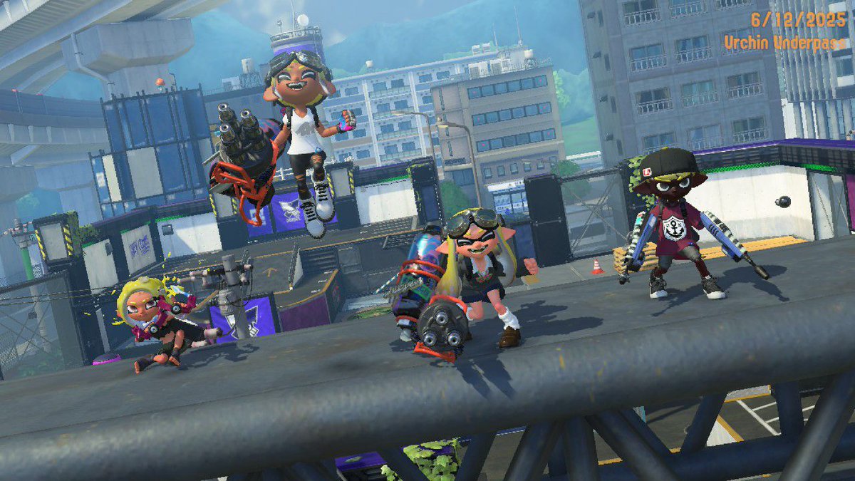 BriWoomy's tweet photo. Fotos que debíamos subir de la nueva actualización XD
@NoBru_365
@DonReg112
@Razzer_v2
@Tommy_CJ15 https://t.co/mccJXr06QQ