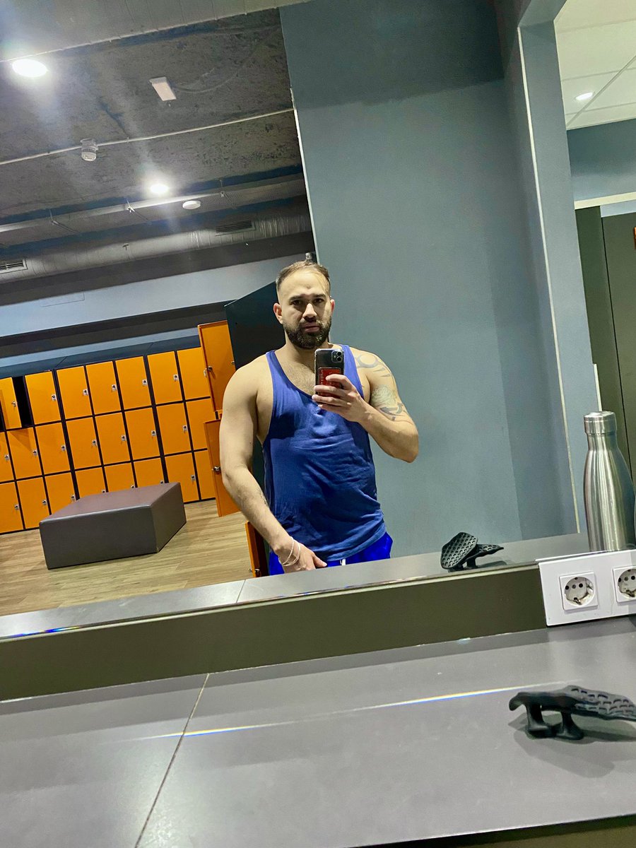 “Ni perfecto, ni buscando serlo. Solo real.”👿😈🍆🔥