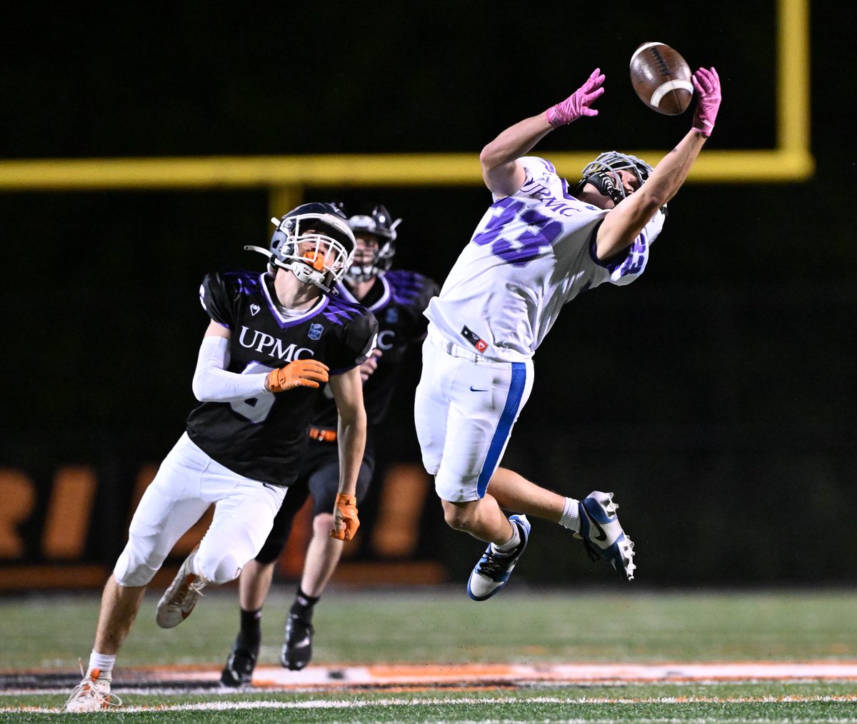 frankkdimon's tweet photo. @docmasse Sam had a great night, especially this catch. https://t.co/jUqGFkb8gQ