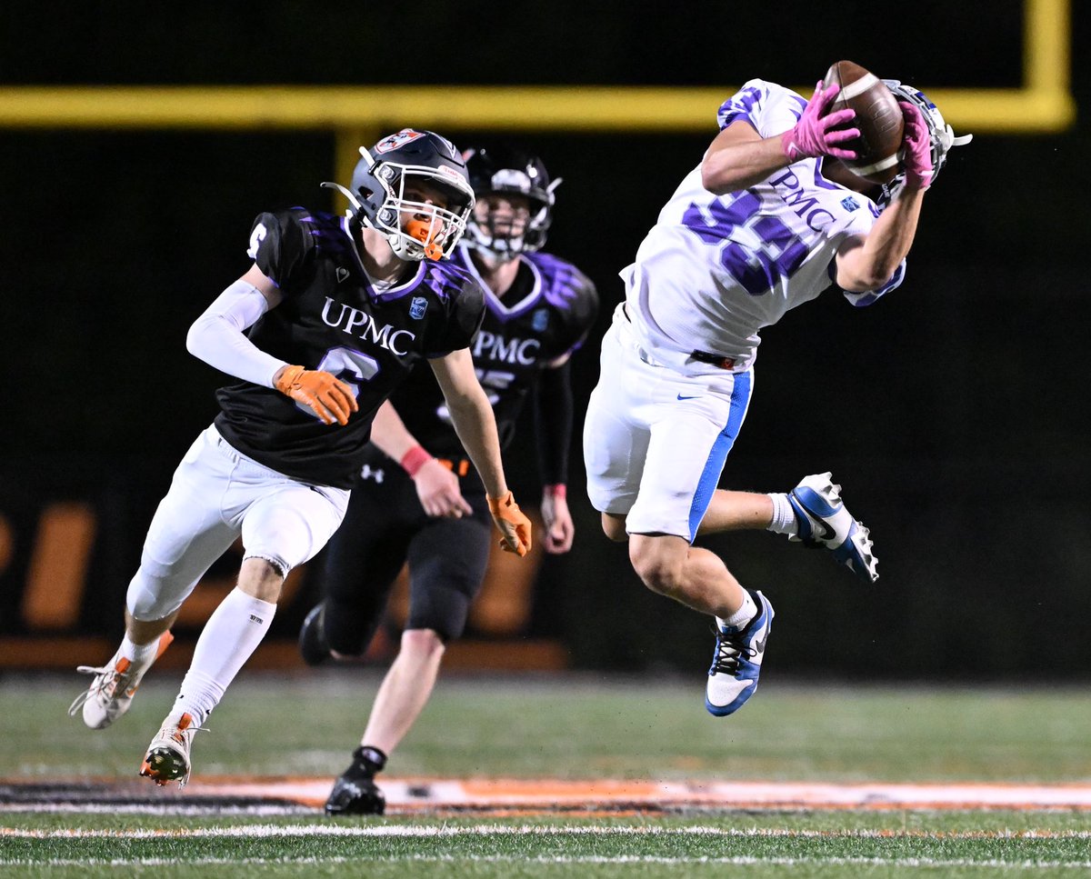 frankkdimon's tweet photo. @docmasse Sam had a great night, especially this catch. https://t.co/jUqGFkb8gQ