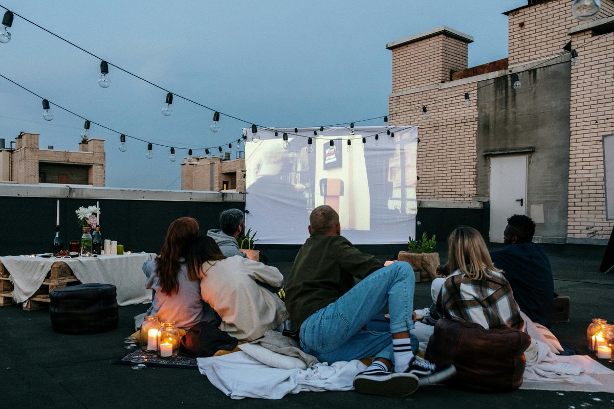 Sometimes, all you need for a great night is a glass of good wine, and an unforgettable movie. But some films go best with a specific variety—so we’ve got some recommendations to help you get the most from your #ArgentineWine at the movies night! Read: blog.winesofargentina.com/destacadas/win…