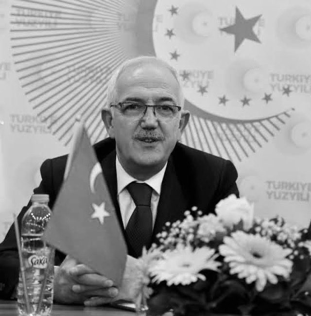 Önceki dönem AK Parti Manisa Milletvekili İsmail Bilen’in vefatını derin bir üzüntüyle öğrenmiş bulunuyoruz.

Merhuma Allah’tan rahmet, ailesine ve sevenlerine sabır ve başsağlığı diliyoruz.

Türk Kızılay Manisa İl Merkezi Başkanlığı