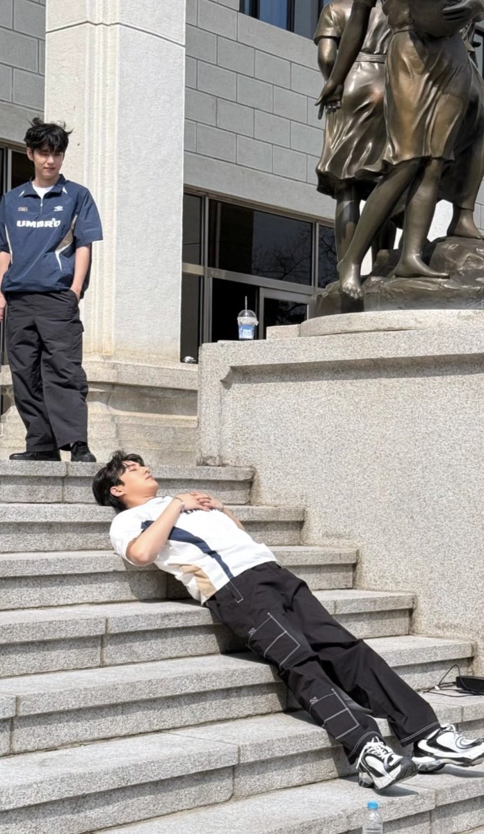 우리집 고양이 다리 길이 이메다