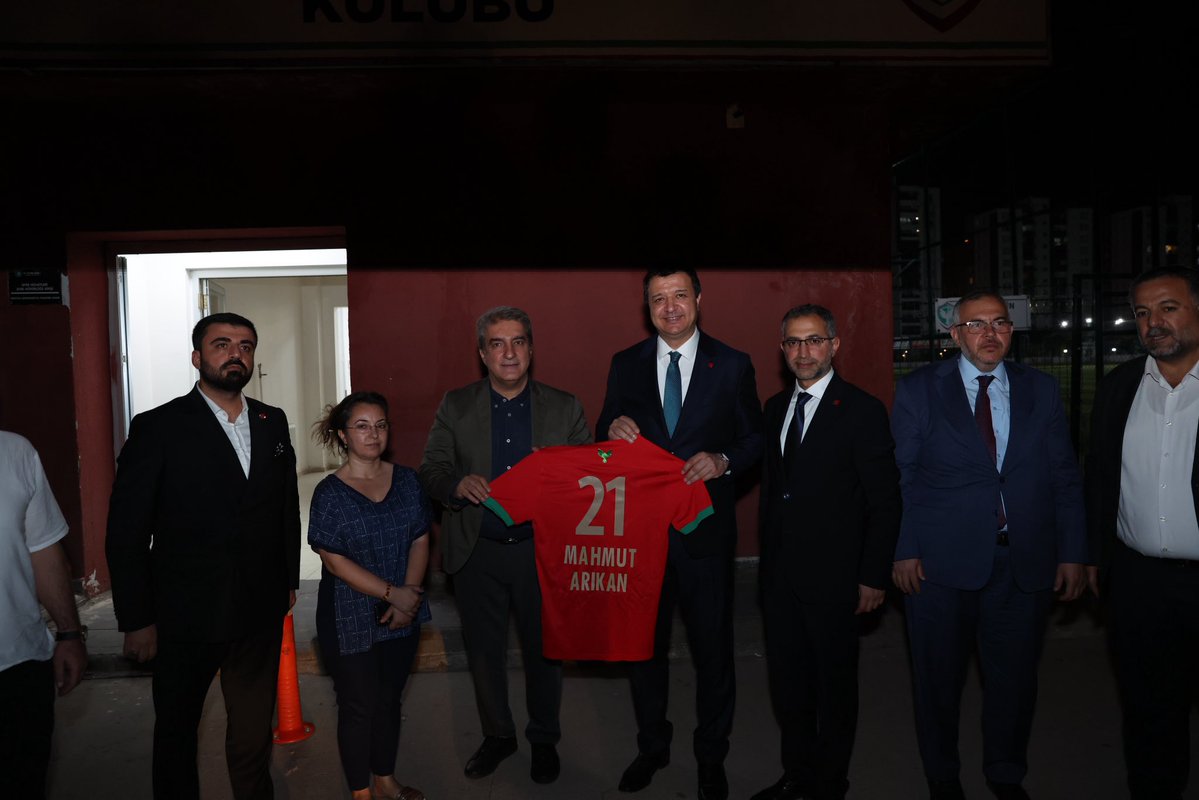 Saadet Partisi Genel Başkanı Mahmut Arıkan, Amed SF'yi ziyaret etti.