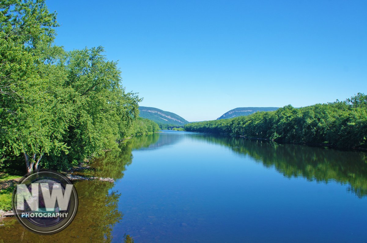 nuclearwh1stle's tweet photo. Prints are available of this photo. Please message me via my website - https://t.co/V4I37l5Kbz - or on here, if you're interested. #photography #nature #landscape #naturephotography #landscapephotography #ScenicViews #OverlookingView #delawareriver #delawarewatergap #bluesky https://t.co/9Kfz7aPkua