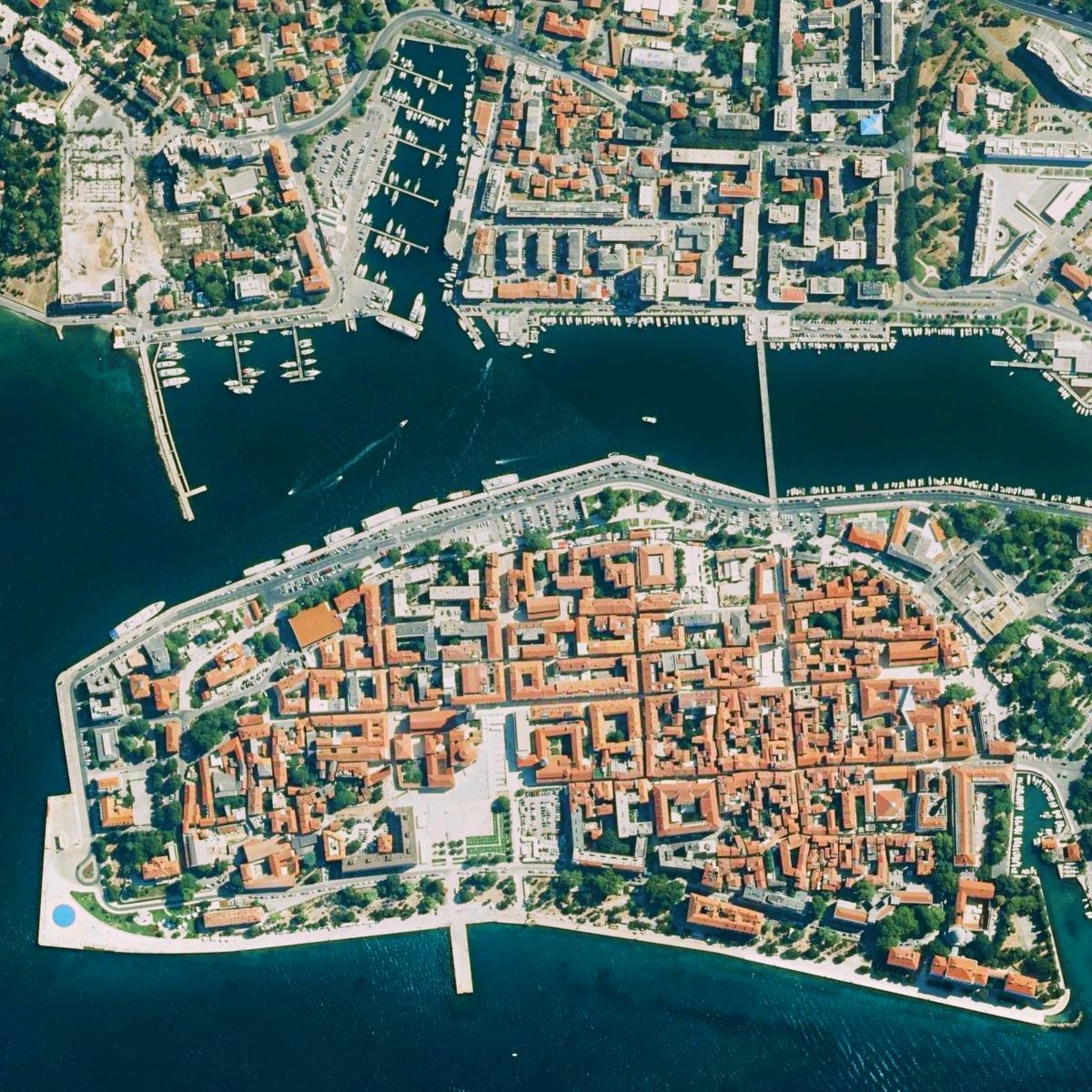 Aerial imagery of Croatia at 50 cm/px resolution lets you explore the Adriatic coast in remarkable detail. Stroll through the streets of Dubrovnik, uncover the Roman ruins of Pula, or take in the historic charm of Zadar from a bird’s-eye view. See it at maptiler.link/4mThOf3