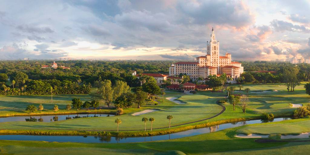 The 2025 Condé Nast Traveler Readers' Choice Awards survey is still open. We would greatly appreciate your support by taking a moment to cast your vote. Thank you for being part of this journey. #RCA2025 bit.ly/4i2KXAJ