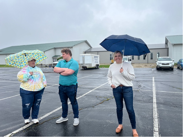 Proud to support Shared Harvest in its mission to rescue and distribute food to those in need. 

Grateful for the chance to volunteer and give back alongside an organization making a real impact.

#MidmarkCares #FoodRescue