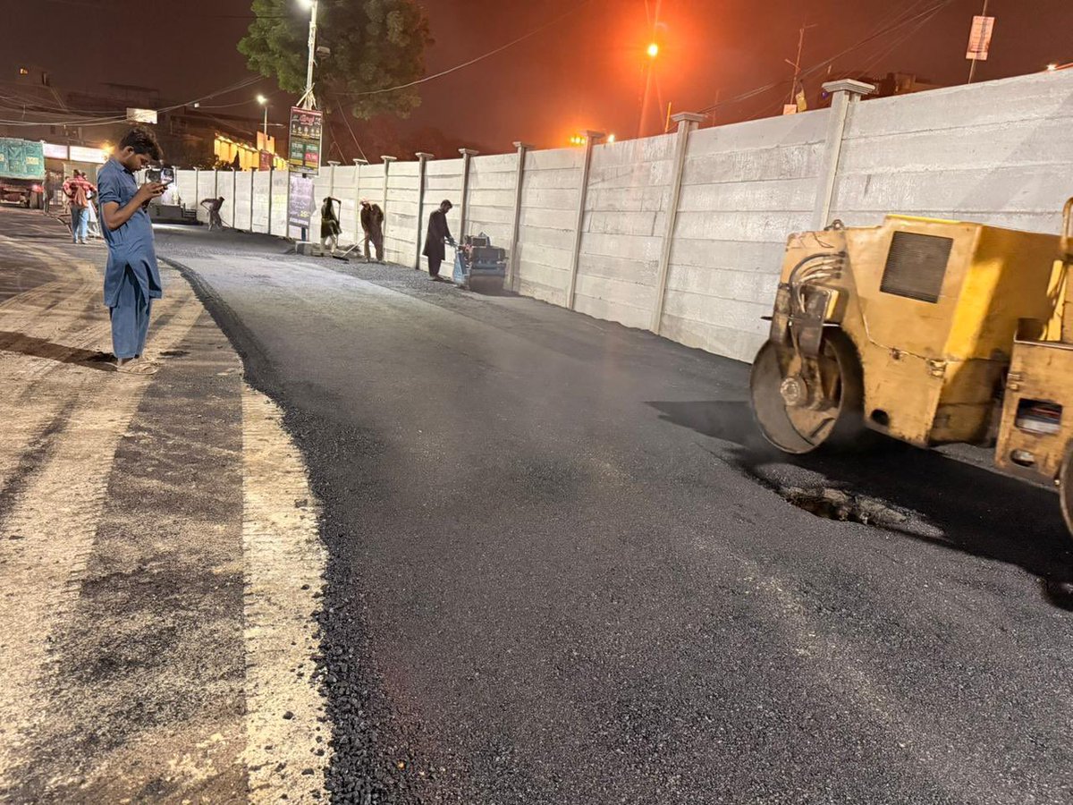 This is brazen encroachment of public property.

Entire service road next to the Imam Bargah Bab ul Ilm at Five Star Chowrangi, North Nazimabad has been encroached &amp; a concrete wall has been erected with gates.

Adjacent land under the flyover is also being encroached for parking