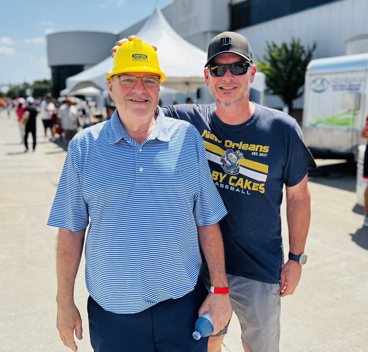 LOCAL444UNIFOR's tweet image. ☀️ What a Day! ☀️
The Windsor Assembly Plant Open House was a massive success! A big THANK YOU to all the Local 444 members & guests who came to celebrate 100 years of building cars in 🇨🇦
Shoutout to our Steward Body for braving the BBQ heat! 🔥
#Local444 #100YearsStrong