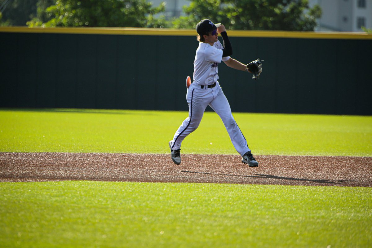 PathwayBB's tweet photo. Semifinal Showdown in Omaha π₯
The Pathway Omaha Upperclass semifinals kick off this morning with a heavyweight clash: Dallas Tigers Northeast vs Seattle Select Black.
Two storied programs. One shot at the championship.
Letβs go.
#PathwayOmaha https://t.co/3xWZnPoM2y